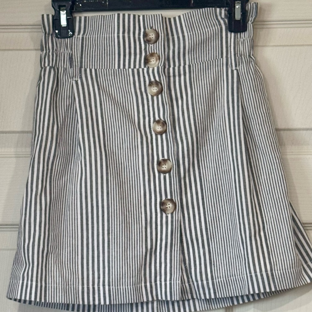 FAVLUX Black and White Mini A-line Skirt
